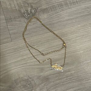 Ava necklace